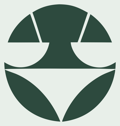 Negative Space Circle Split Badge #e8efe9/#2d4a3e