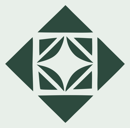 Geometric Diamond Petal Crest #e8efe9/#2d4a3e