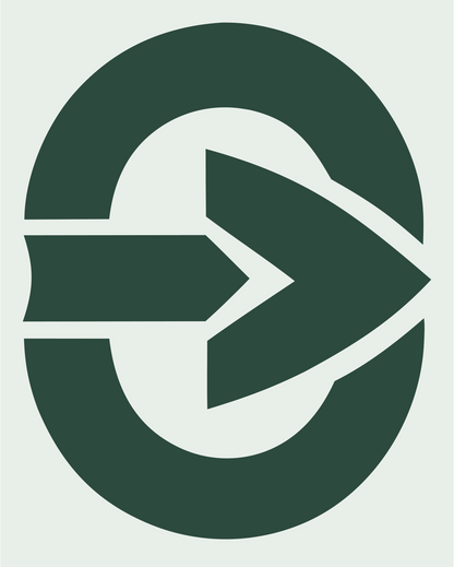 Arrow Oval Compass Badge #e8efe9/#2d4a3e