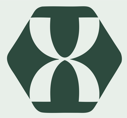Negative Space Hourglass Figure Badge #e8efe9/#2d4a3e